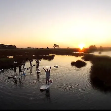 Furadouro Surf Camp アパート