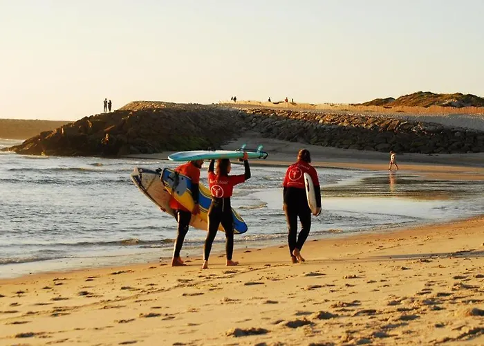 Furadouro Surf Camp Овар