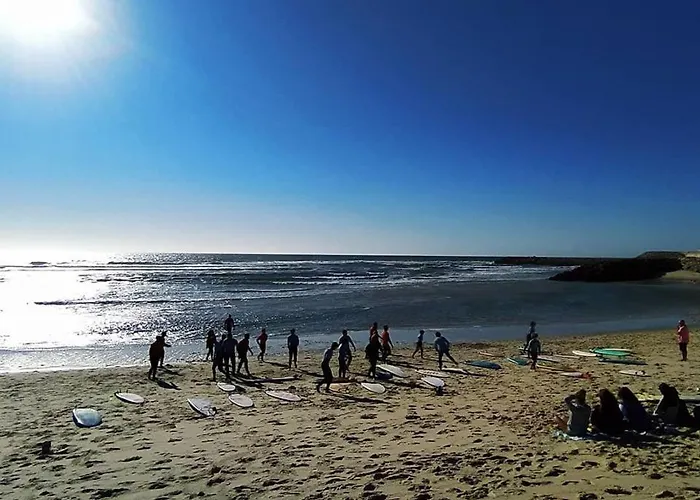 Furadouro Surf Camp * 오바