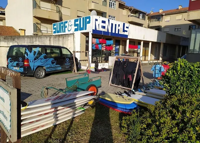 Furadouro Surf Camp * 오바