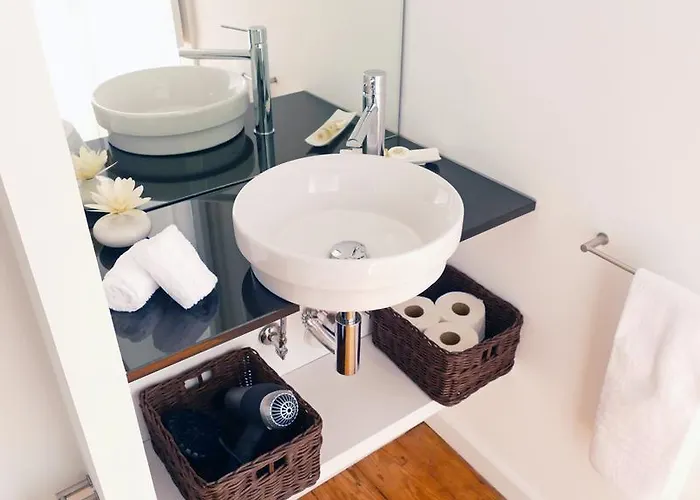 Furadouro Surf Camp * Овар